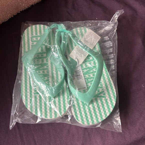 Turquoise Blue - Picture 3 of 3